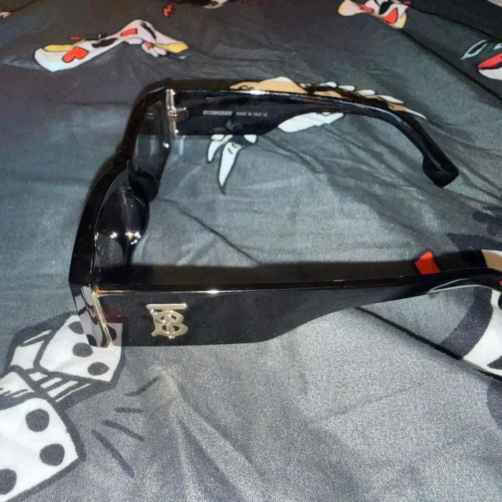 Unbranded Women's Black Sunglasses